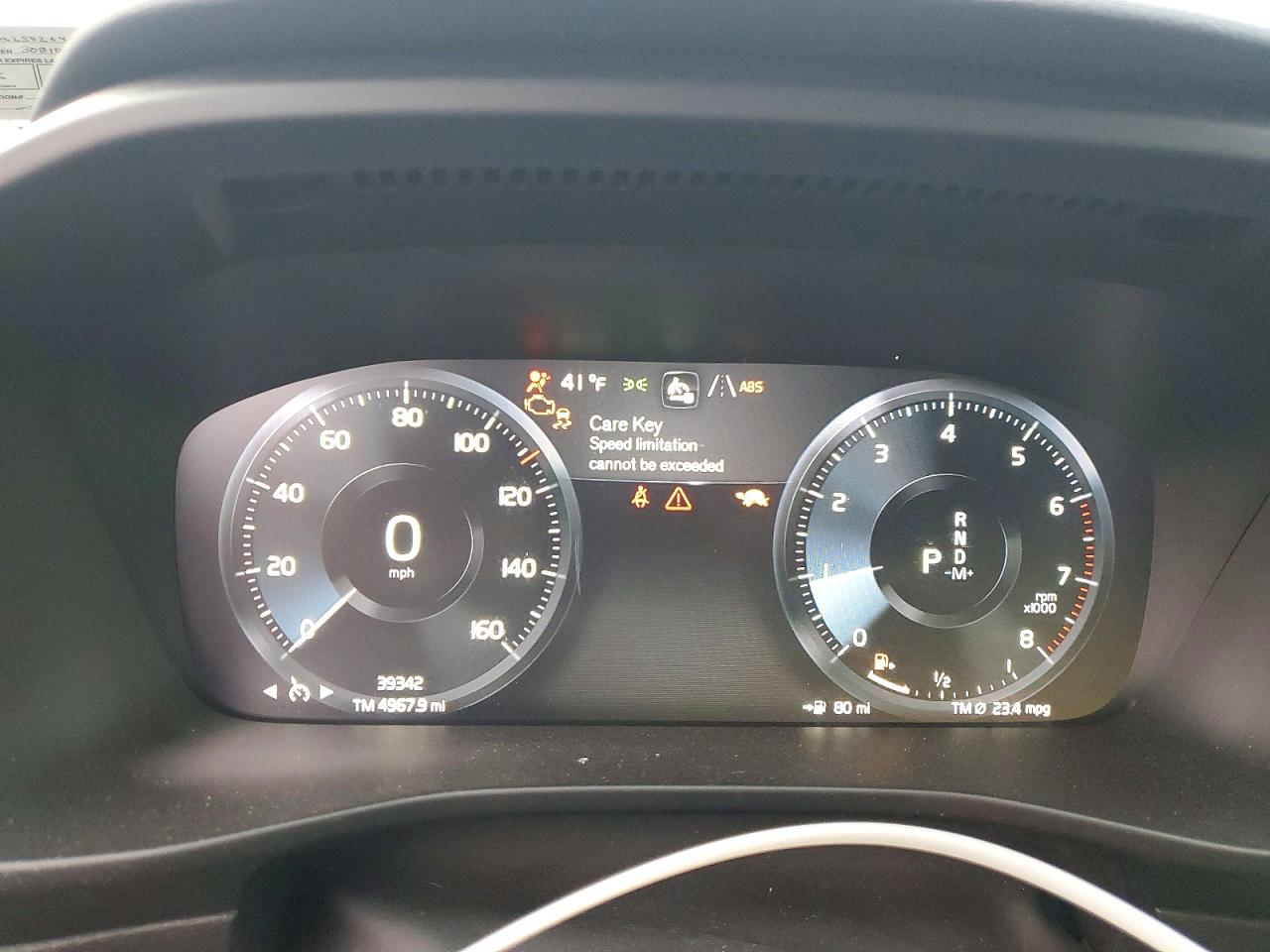 2021 VOLVO XC40 T5 MOMENTUM photo 9
