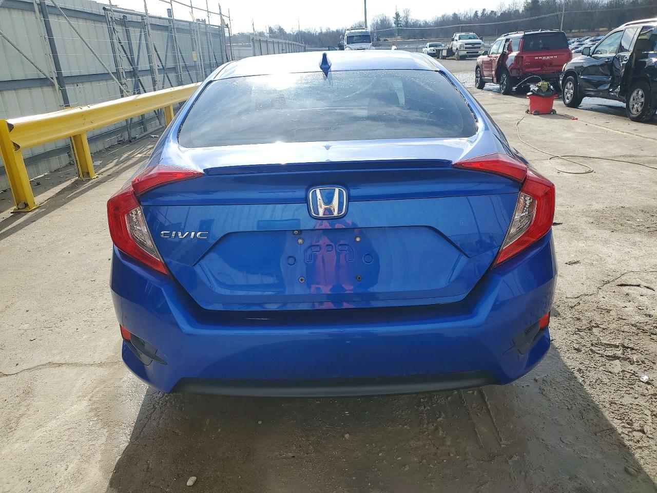 2017 HONDA CIVIC EX photo 6