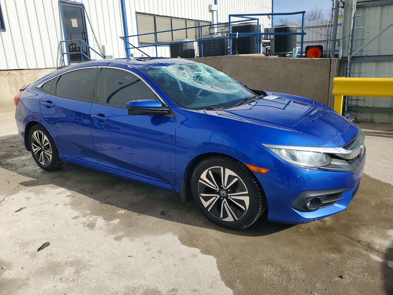2017 HONDA CIVIC EX photo 4