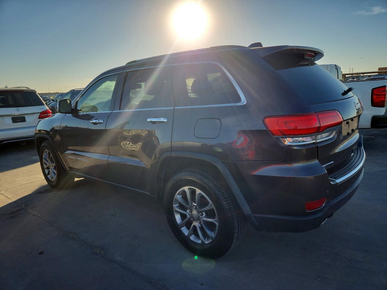 2014 JEEP GRAND CHEROKEE LIMITED photo 2