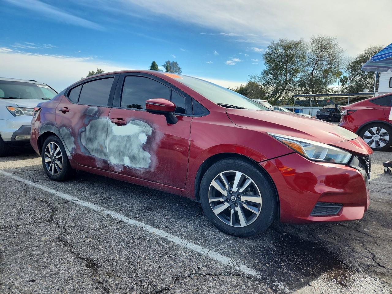 2020 NISSAN VERSA SV photo 4