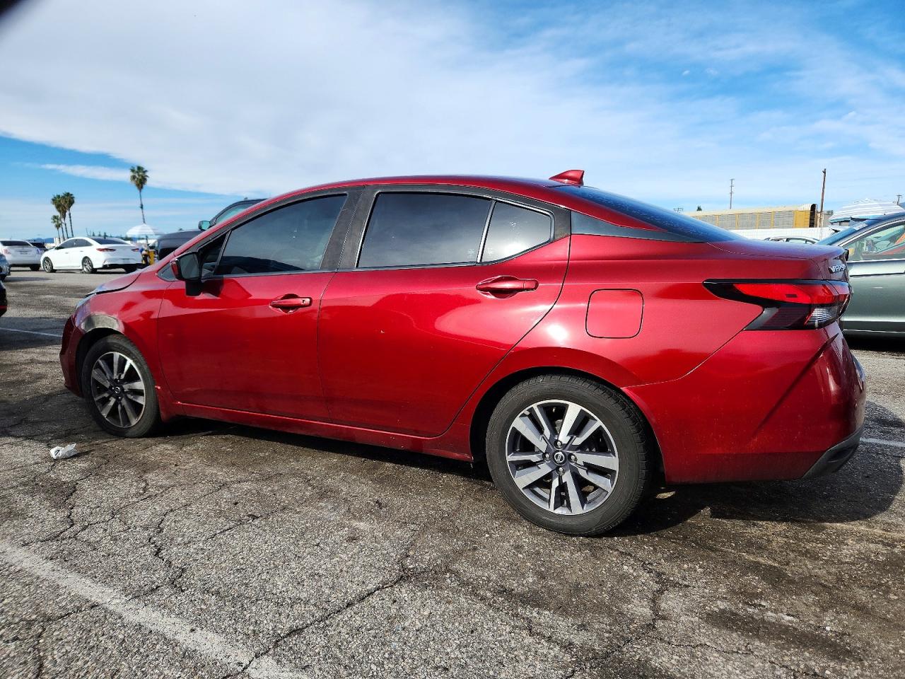 2020 NISSAN VERSA SV photo 2