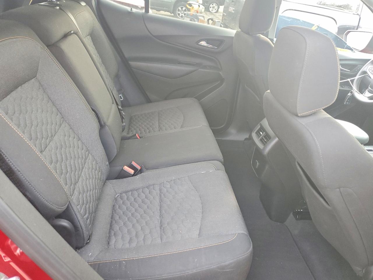 2018 CHEVROLET EQUINOX LT photo 11