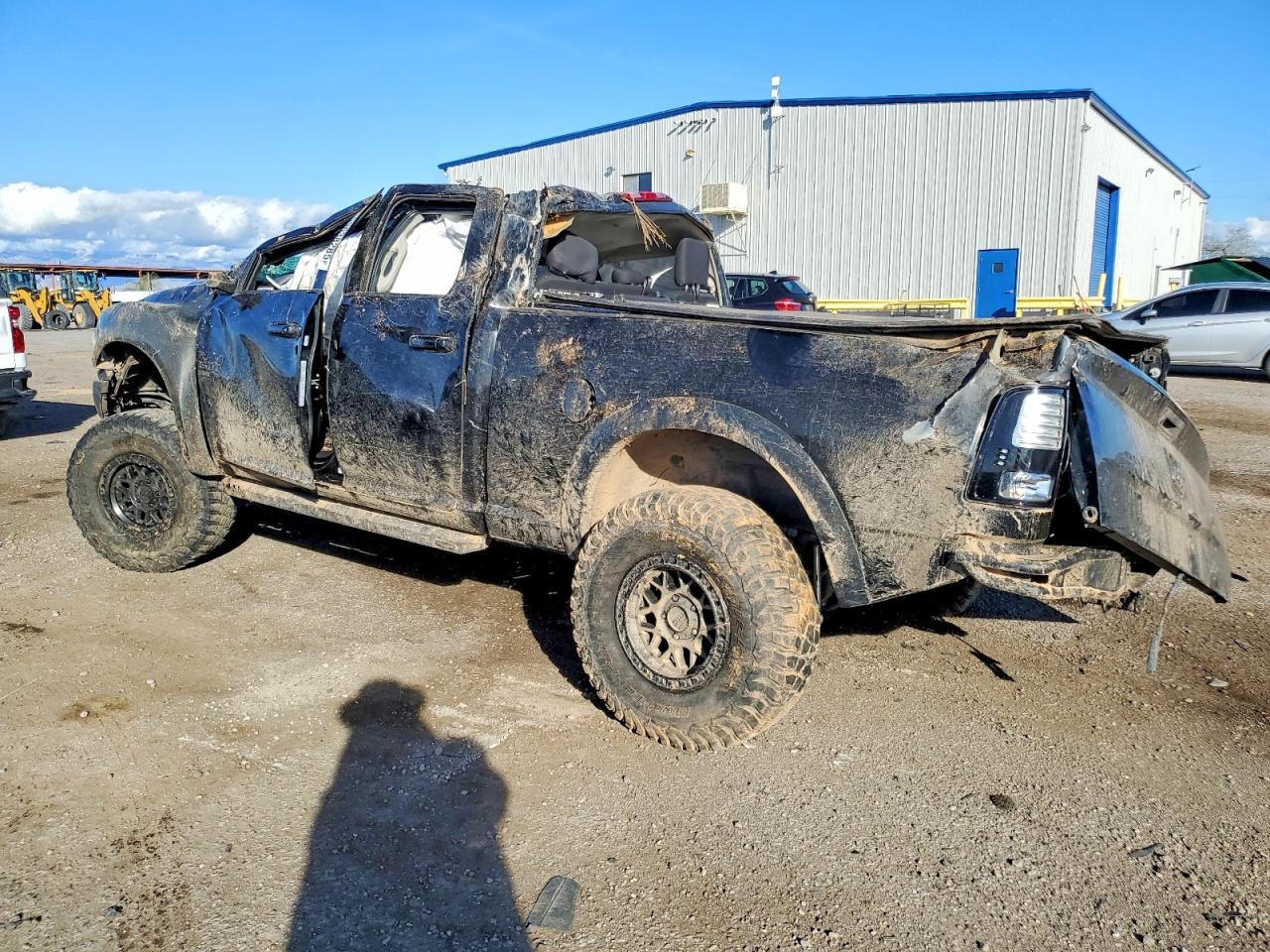 2019 RAM 1500 CLASSIC SLT photo 2