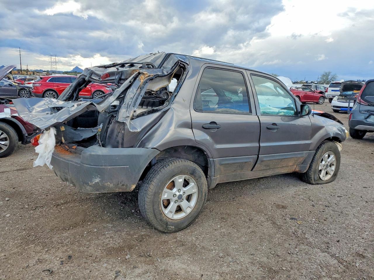 2006 FORD ESCAPE XLT photo 3