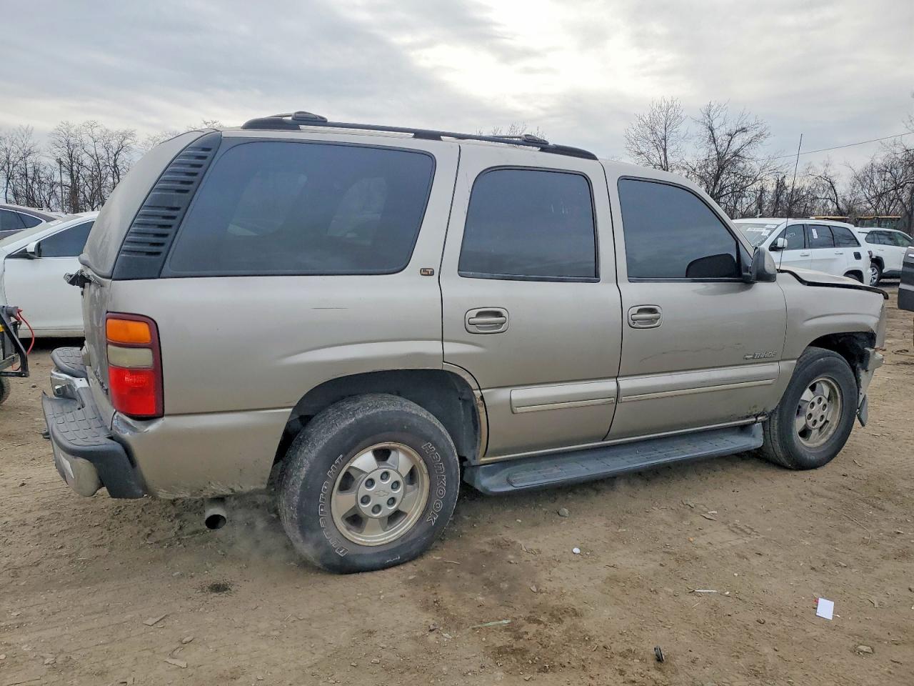 2001 CHEVROLET TAHOE K1500 photo 3