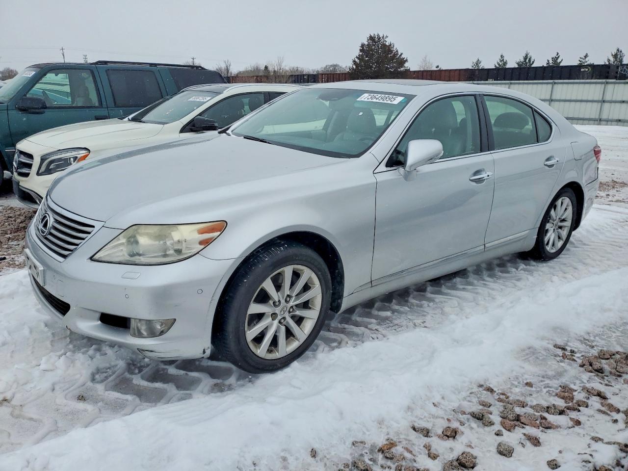 2011 LEXUS LS