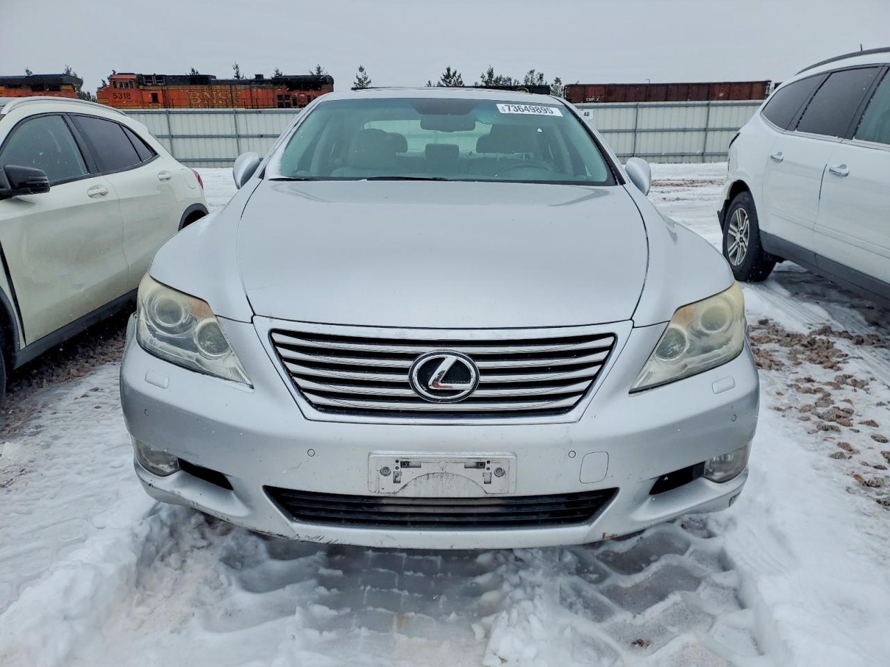 2011 LEXUS LS 460 photo 5
