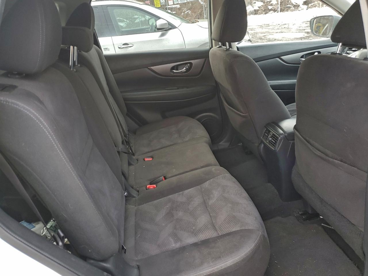 2016 NISSAN ROGUE S photo 11