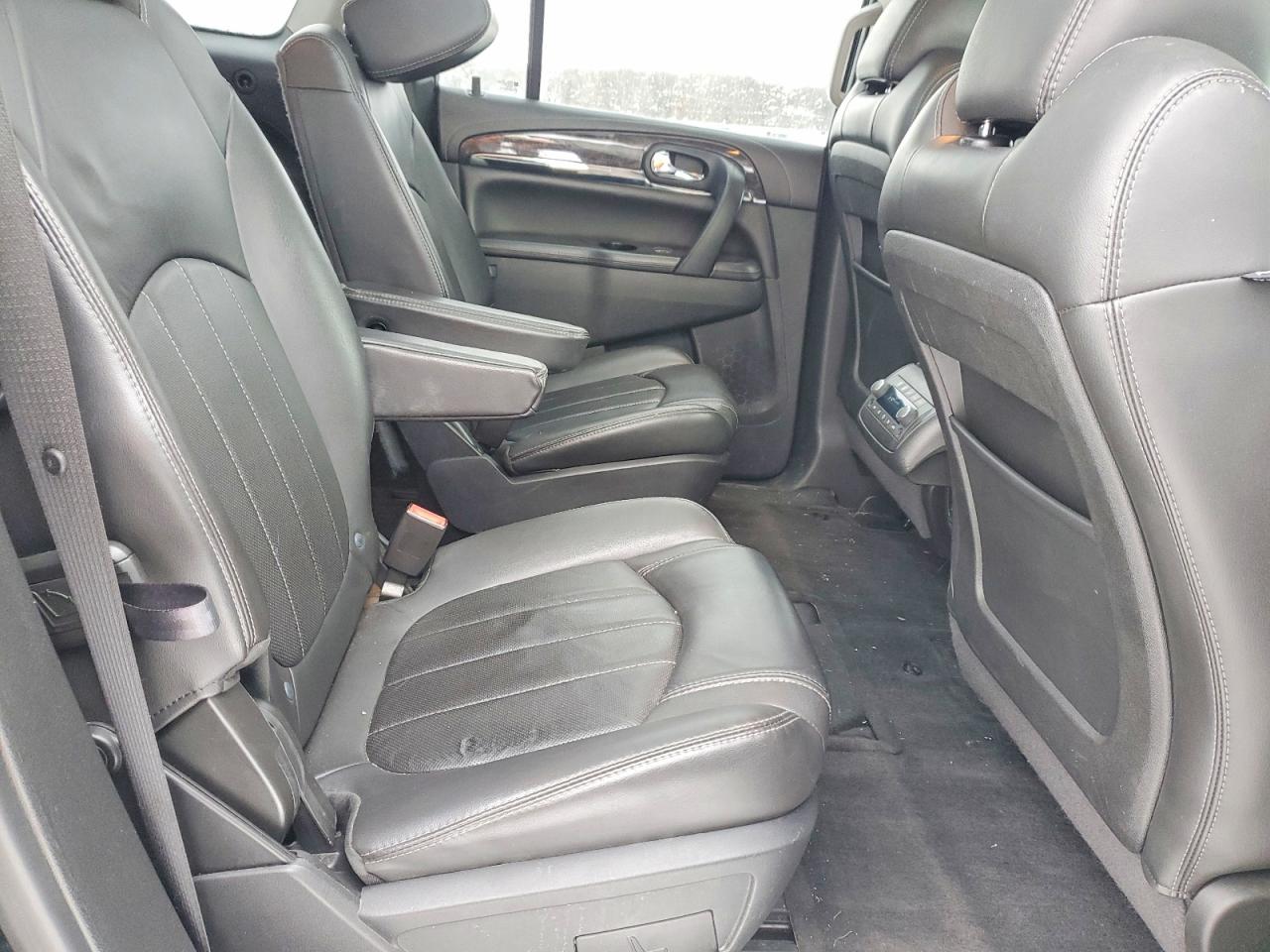 2016 BUICK ENCLAVE photo 11