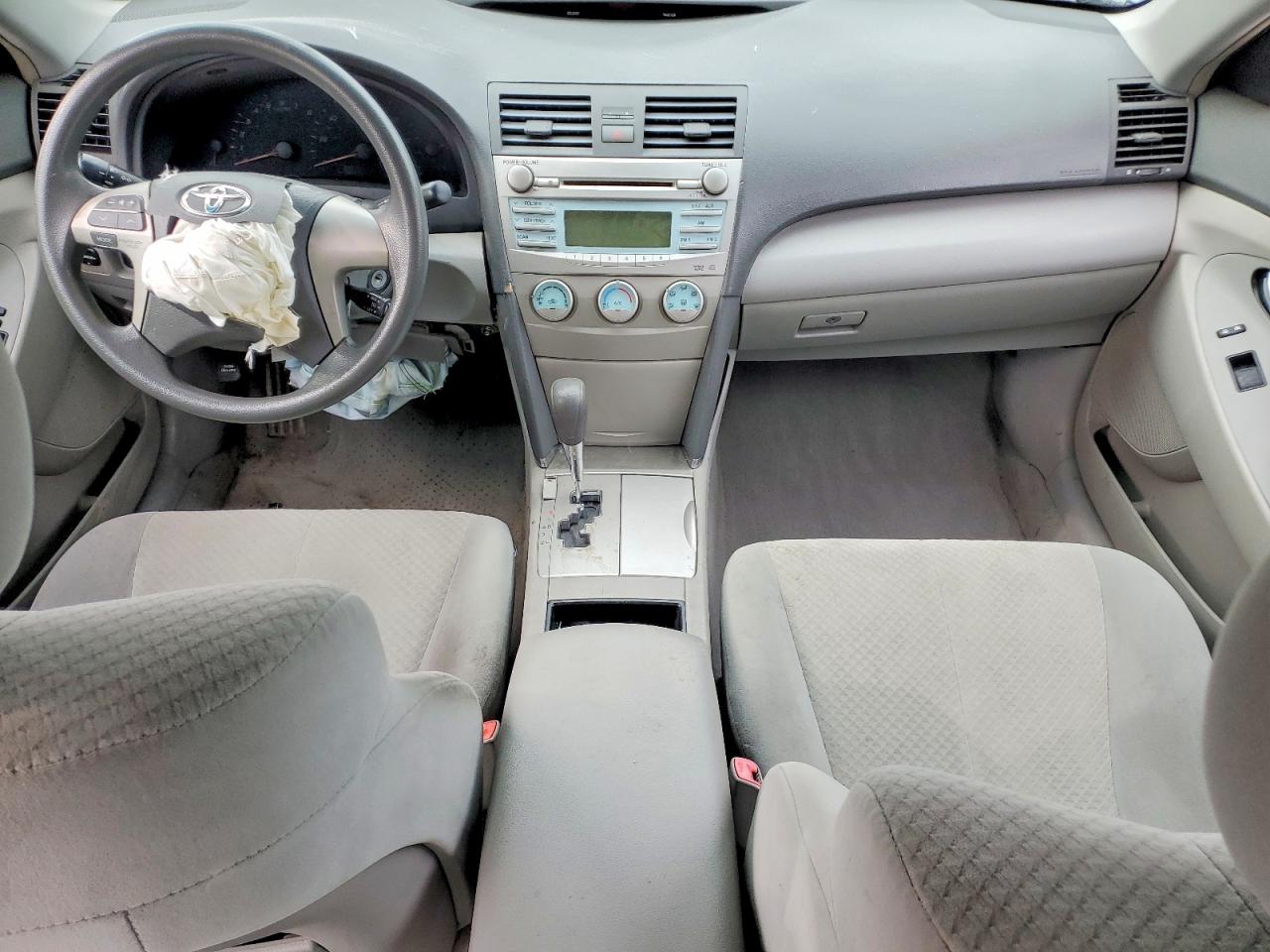 2009 TOYOTA CAMRY BASE photo 8