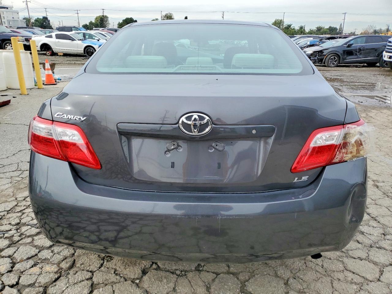 2009 TOYOTA CAMRY BASE photo 6