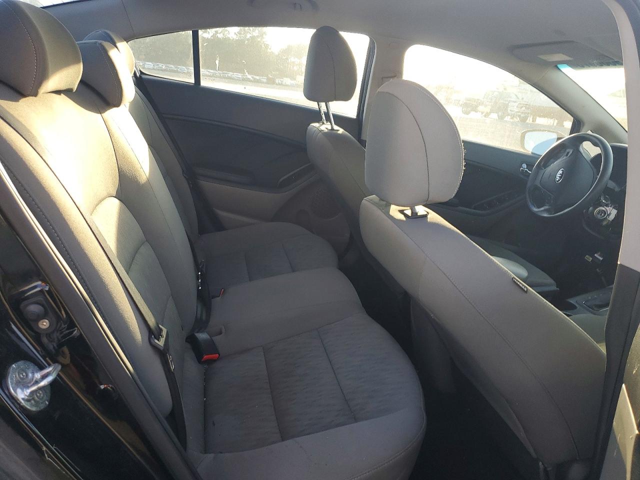 2015 KIA FORTE LX photo 10