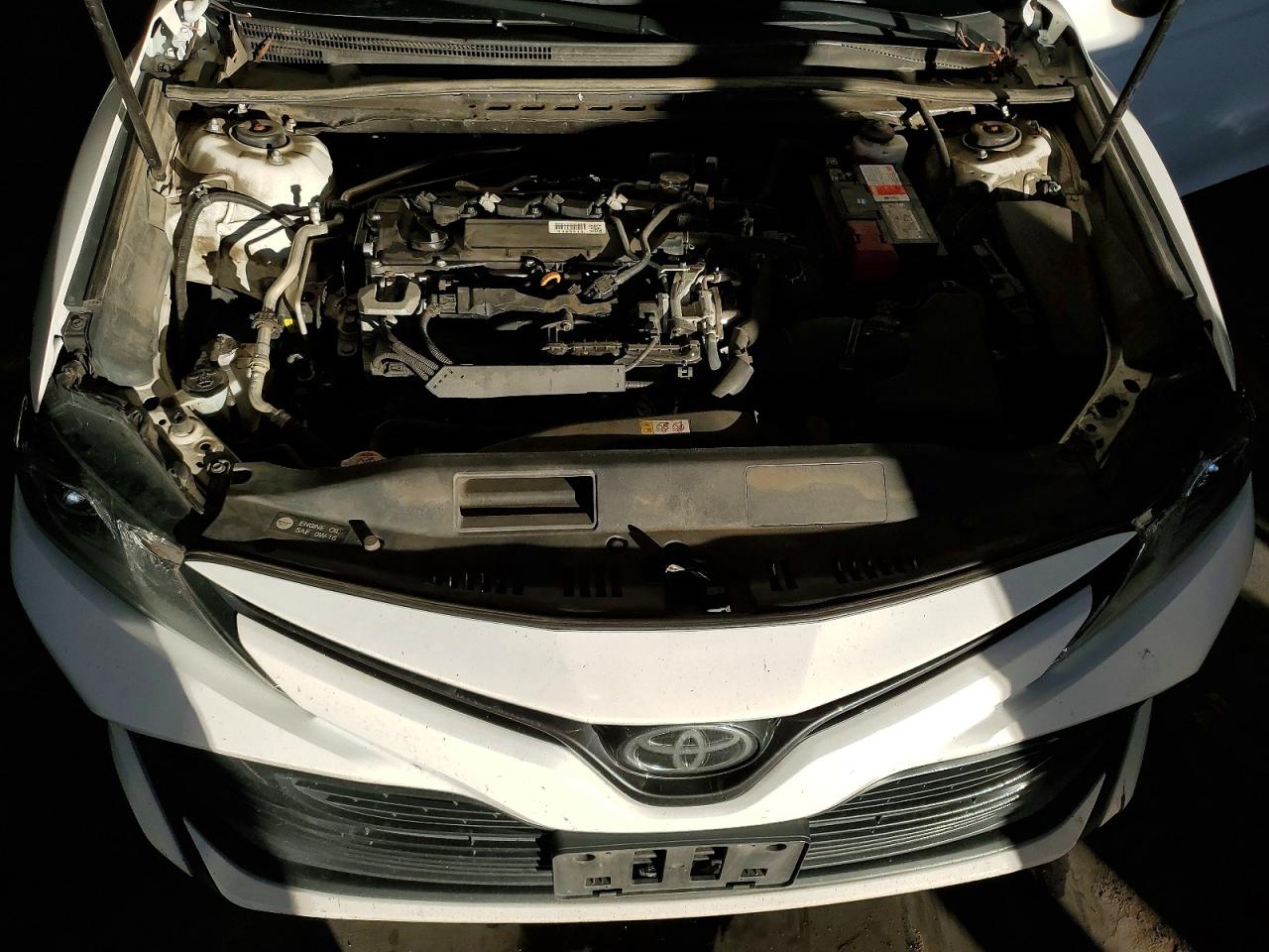 2020 TOYOTA CAMRY LE photo 11