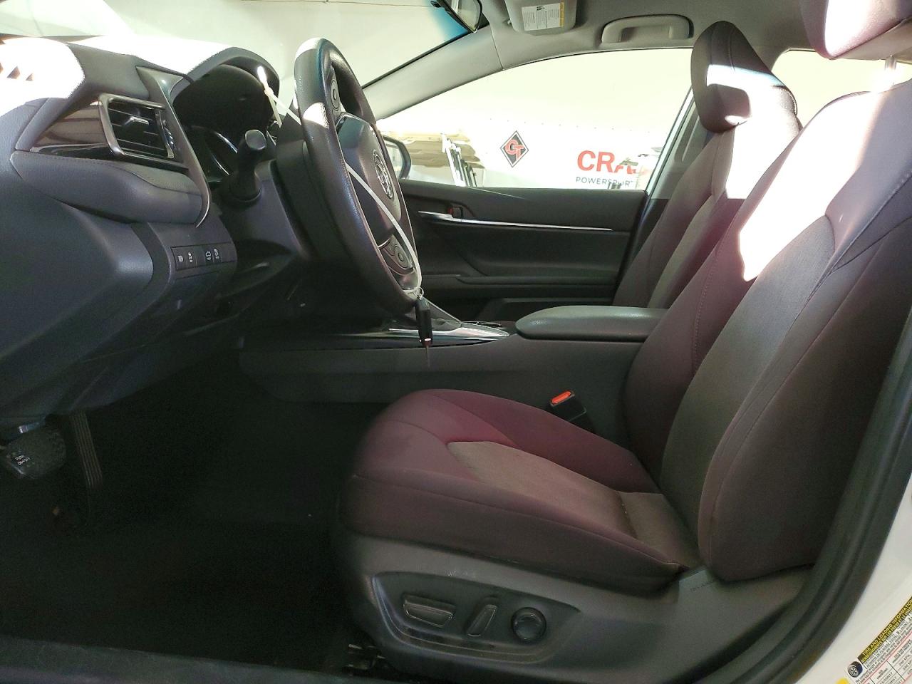 2020 TOYOTA CAMRY LE photo 7
