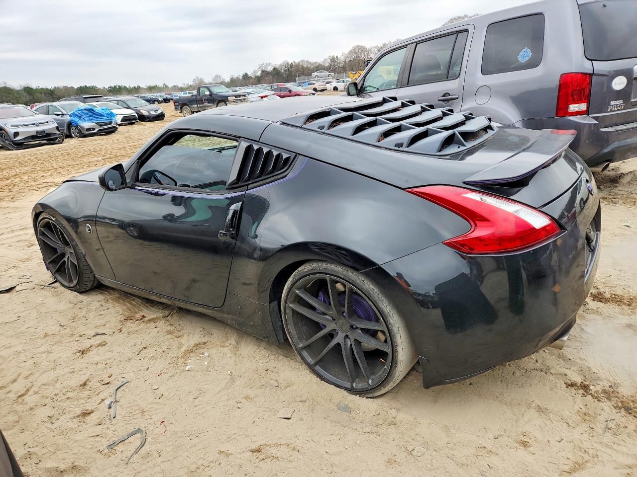 2009 NISSAN 370Z photo 2