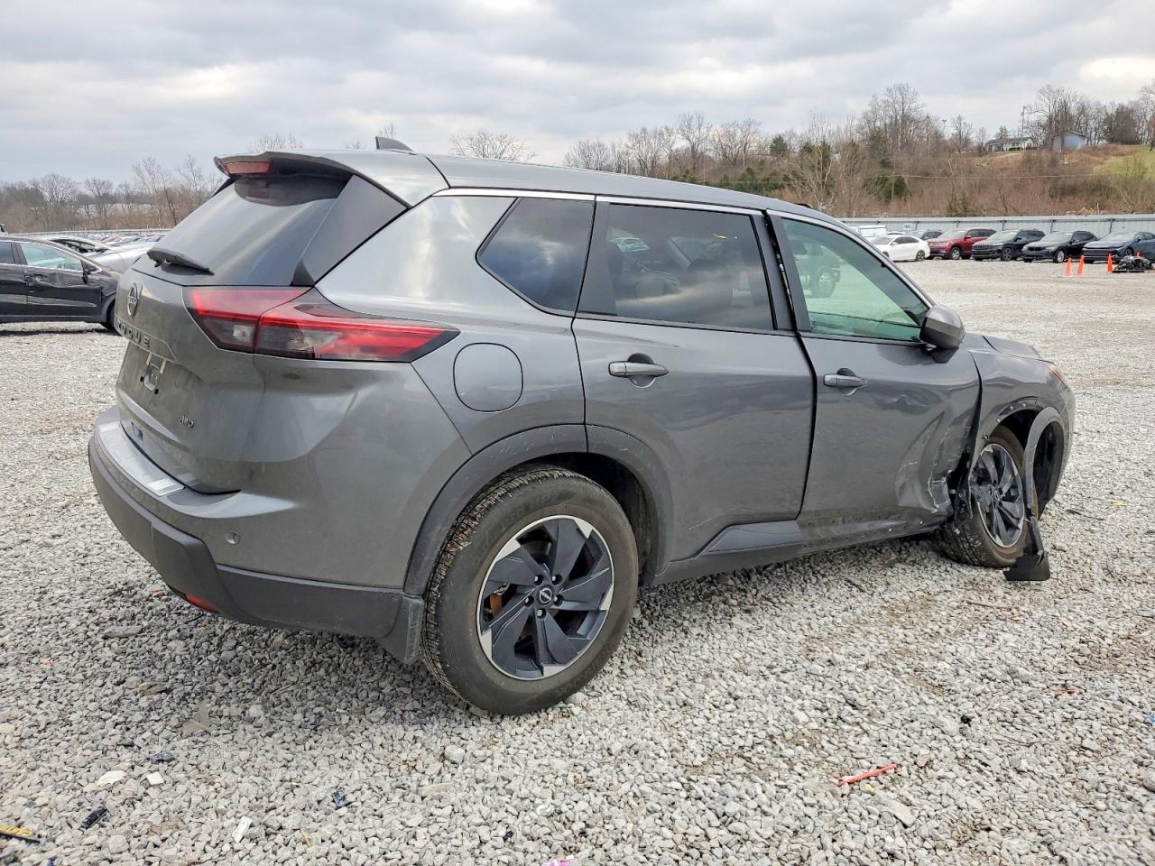 2025 NISSAN ROGUE SV photo 3