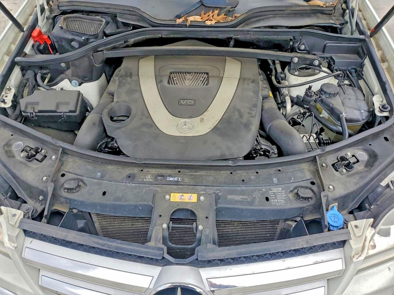 2012 MERCEDES-BENZ GL 450 4MATIC photo 11