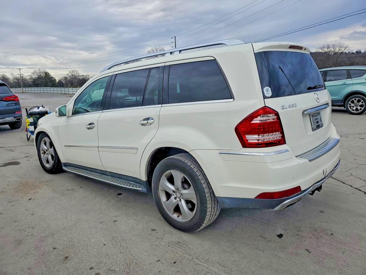 2012 MERCEDES-BENZ GL 450 4MATIC photo 2
