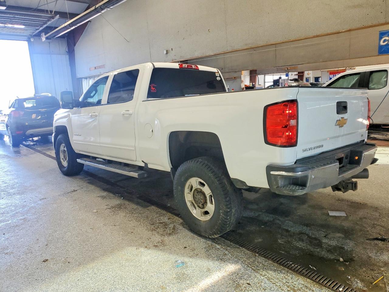 2016 CHEVROLET SILVERADO K2500 HEAVY DUTY LT photo 2