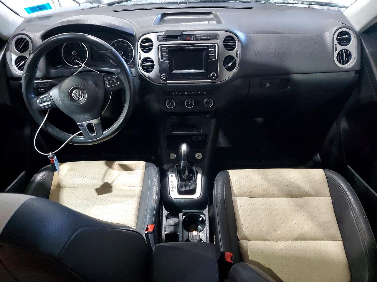 2016 VOLKSWAGEN TIGUAN S photo 8