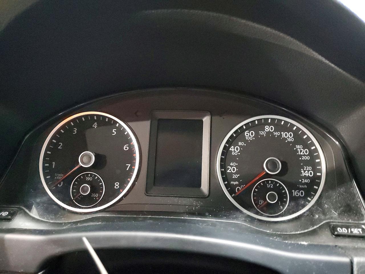 2016 VOLKSWAGEN TIGUAN S photo 9