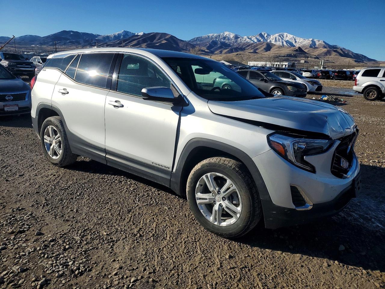 2020 GMC TERRAIN SLE photo 4