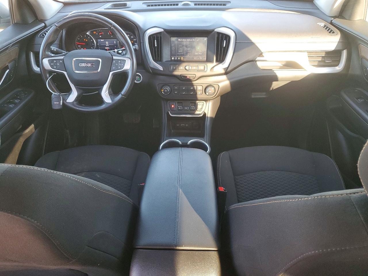 2020 GMC TERRAIN SLE photo 8