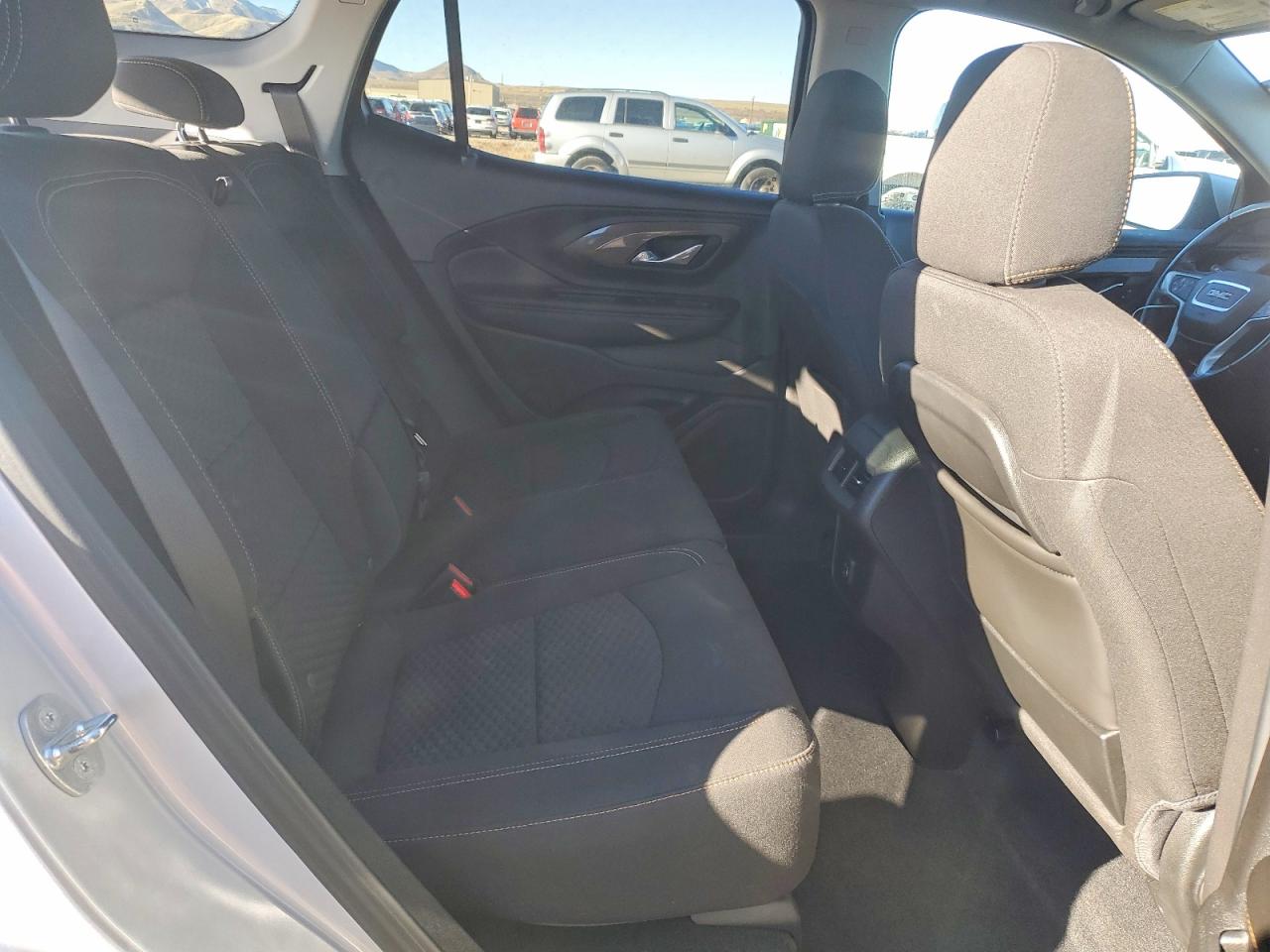 2020 GMC TERRAIN SLE photo 11