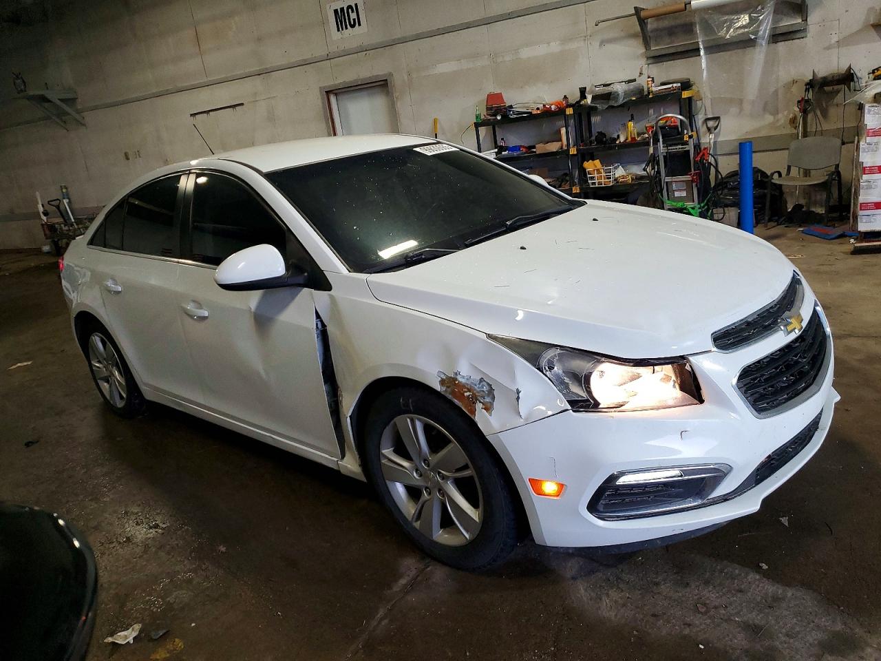 2015 CHEVROLET CRUZE photo 4