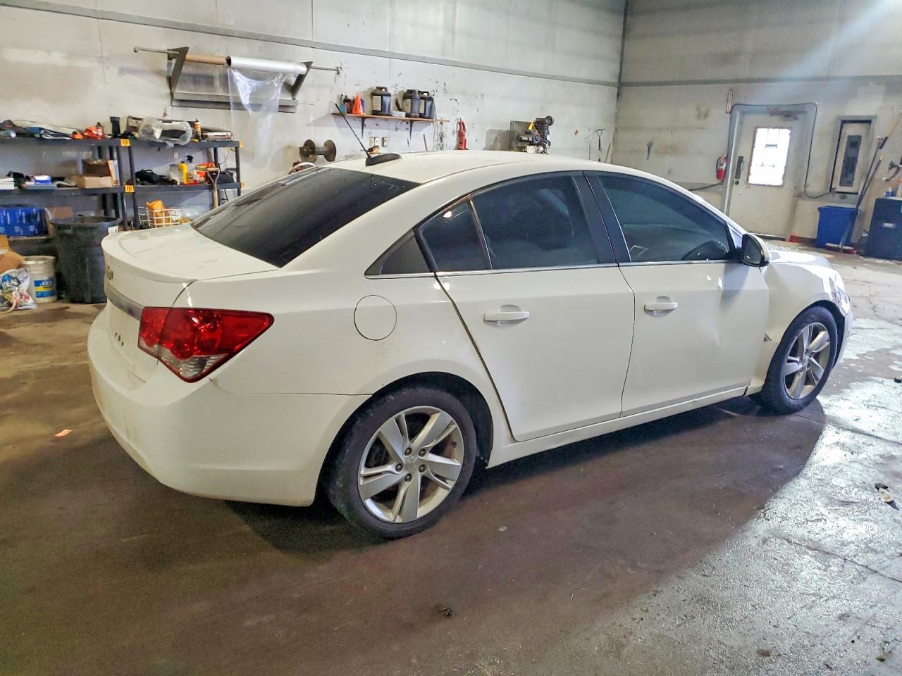 2015 CHEVROLET CRUZE photo 3