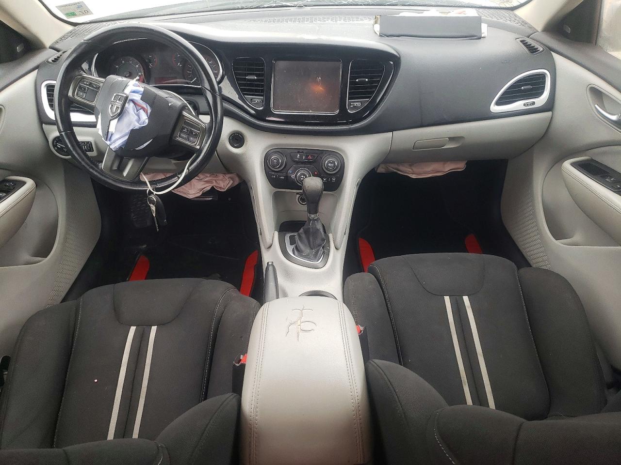 2013 DODGE DART SXT photo 8