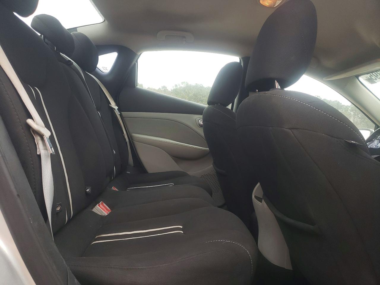 2013 DODGE DART SXT photo 10
