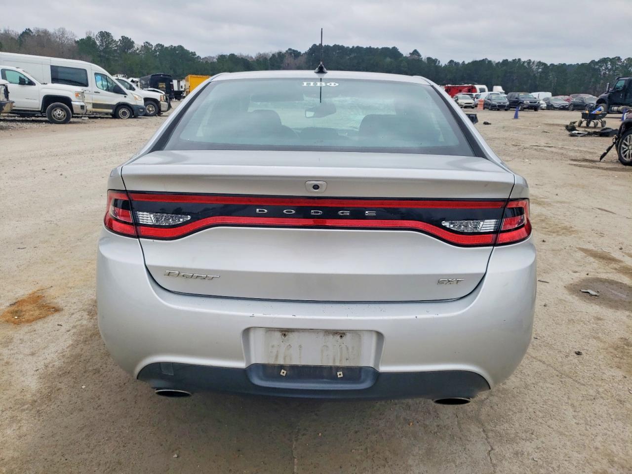 2013 DODGE DART SXT photo 6
