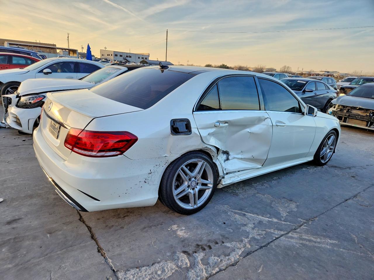 2014 MERCEDES-BENZ E 350 photo 3
