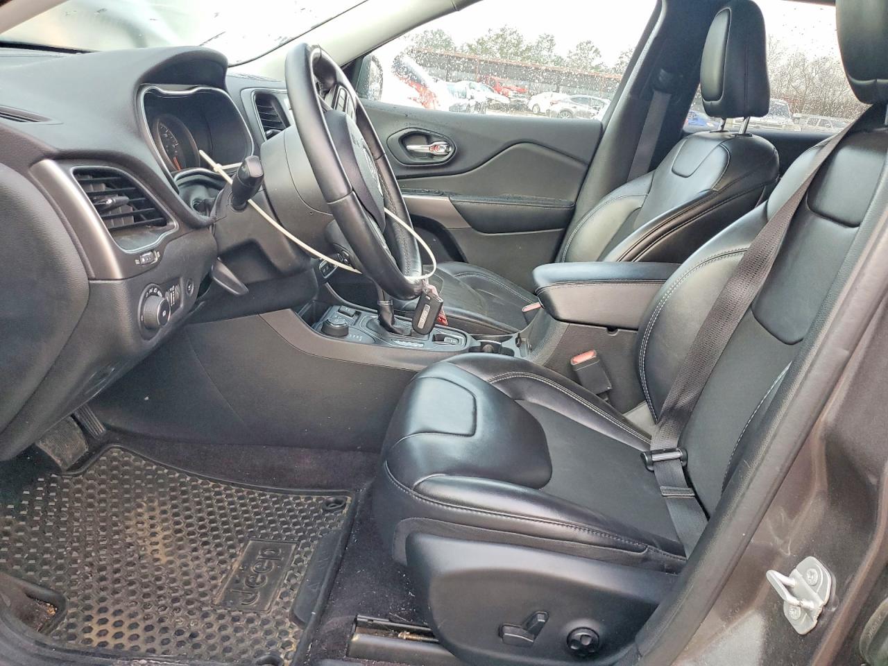 2019 JEEP CHEROKEE LATITUDE PLUS photo 7