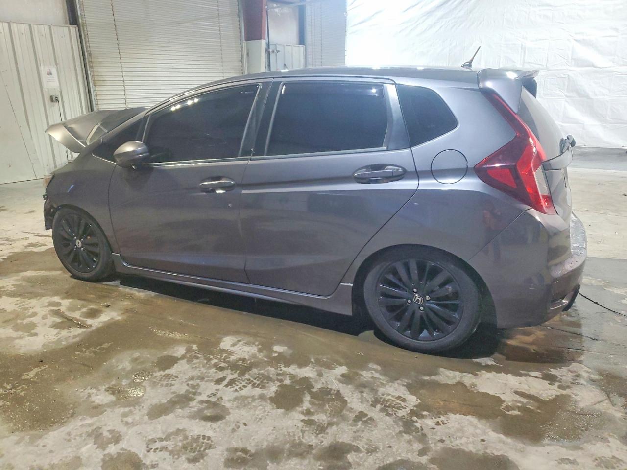 2018 HONDA FIT SPORT photo 2