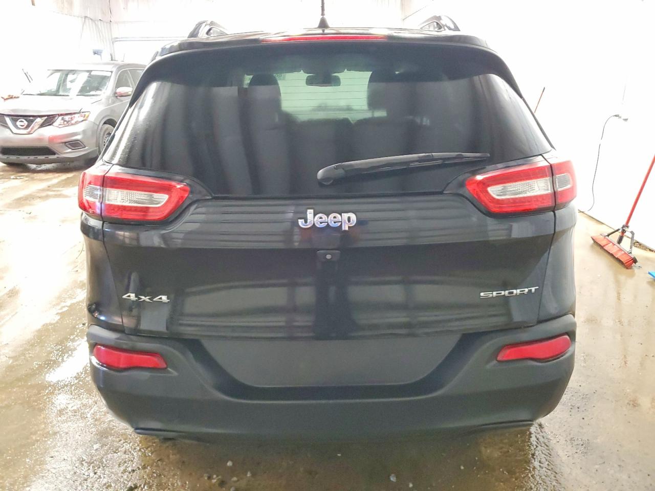 2016 JEEP CHEROKEE SPORT photo 6