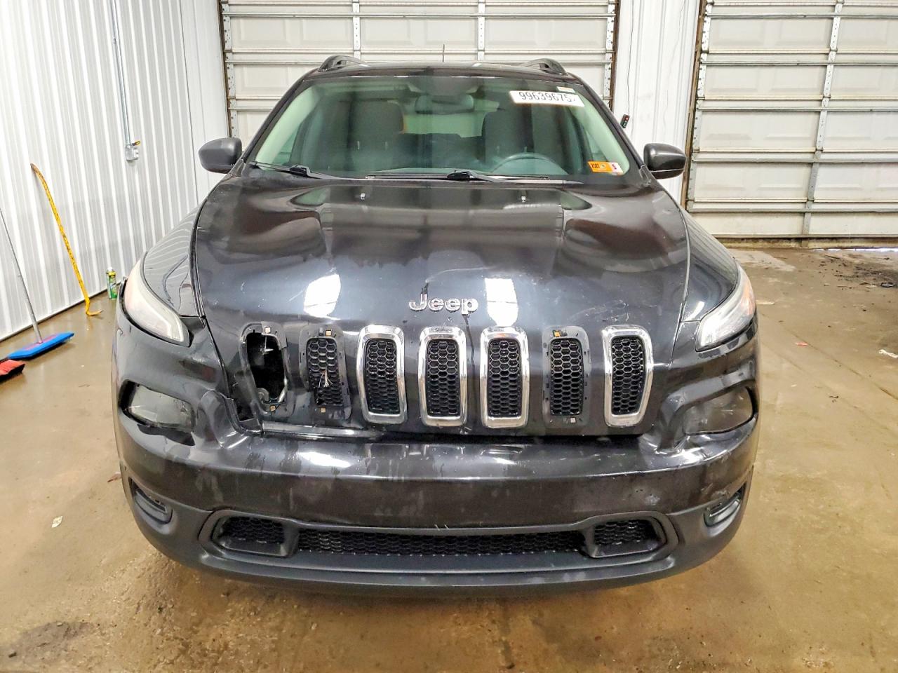 2016 JEEP CHEROKEE SPORT photo 5