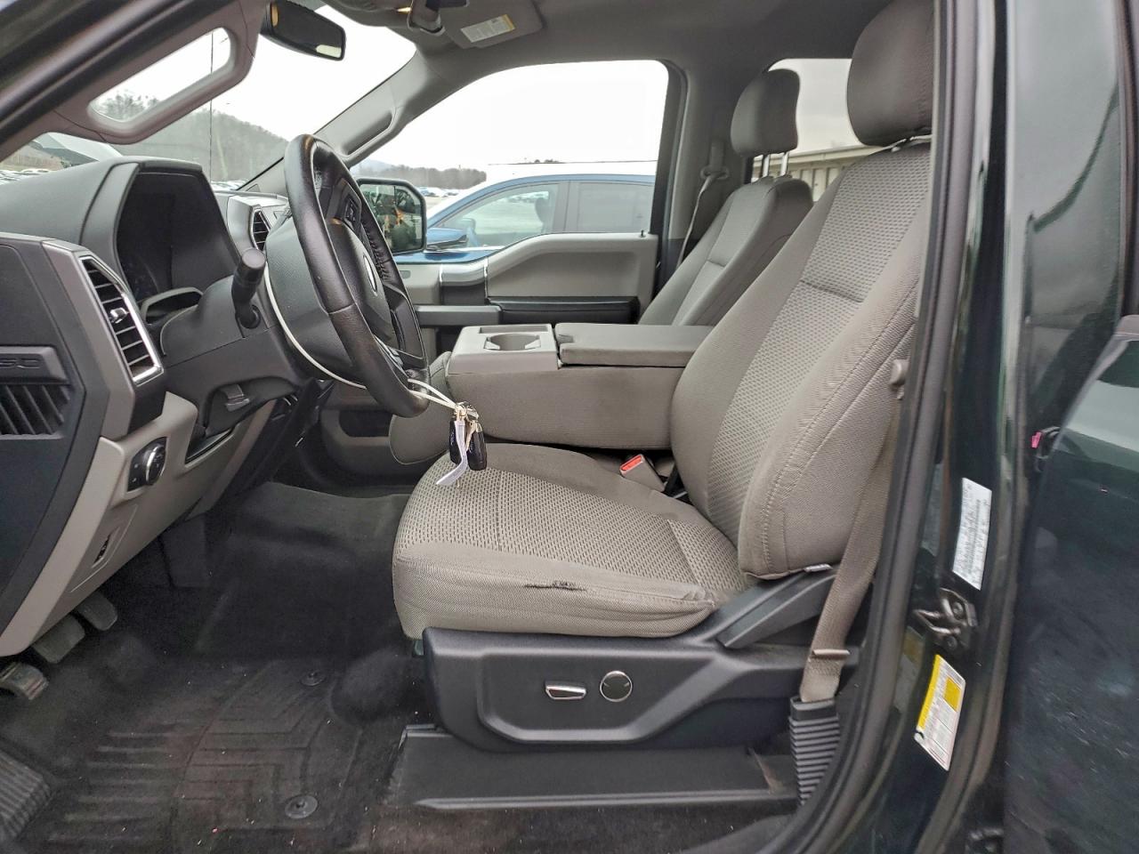 2015 FORD F150 SUPERCREW photo 7