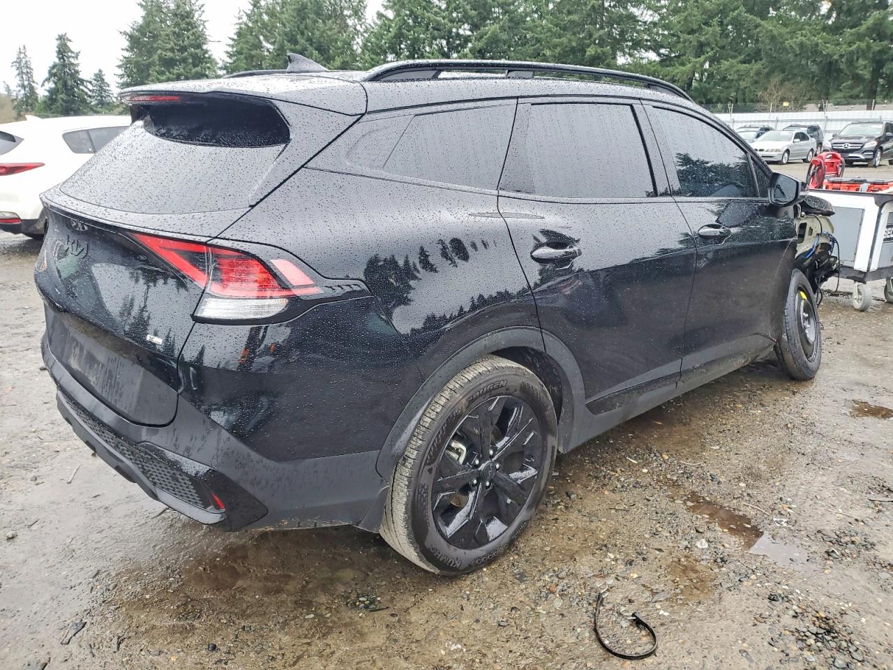 2025 KIA SPORTAGE X LINE photo 3