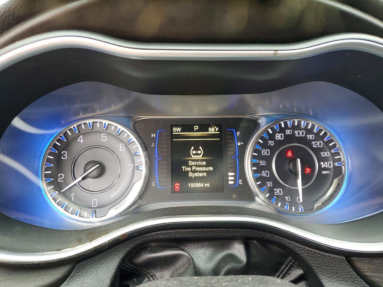 2016 CHRYSLER 200 LIMITED photo 9