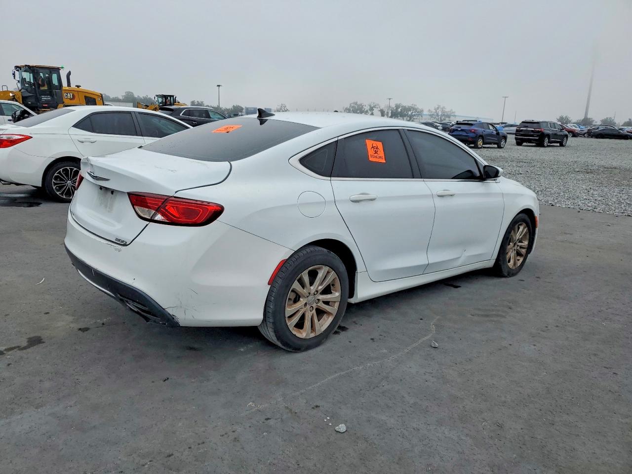 2016 CHRYSLER 200 LIMITED photo 3
