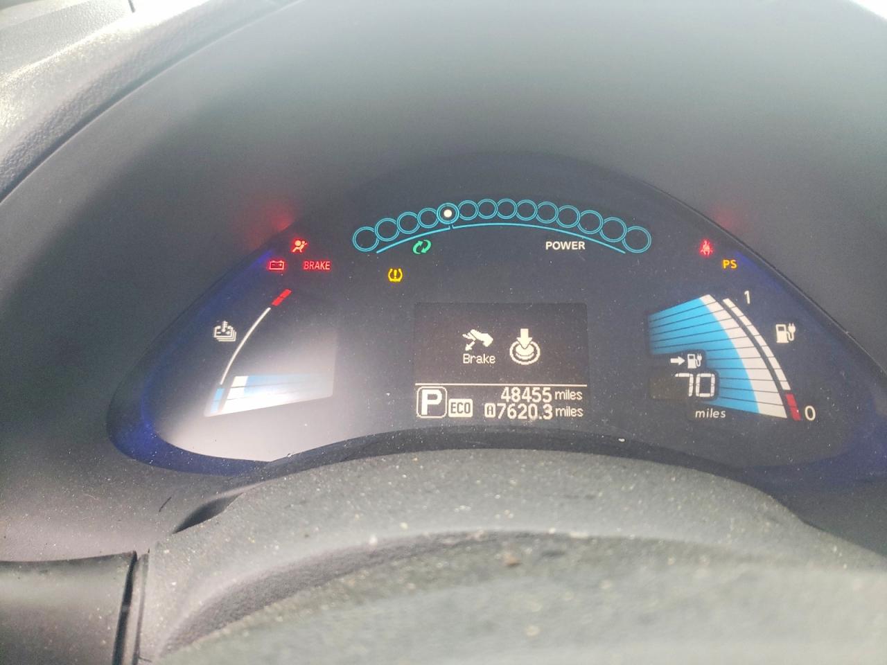 2015 NISSAN LEAF S photo 9