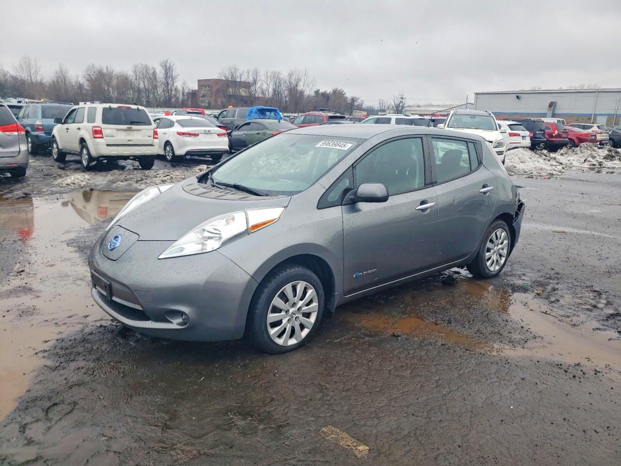 2015 NISSAN LEAF