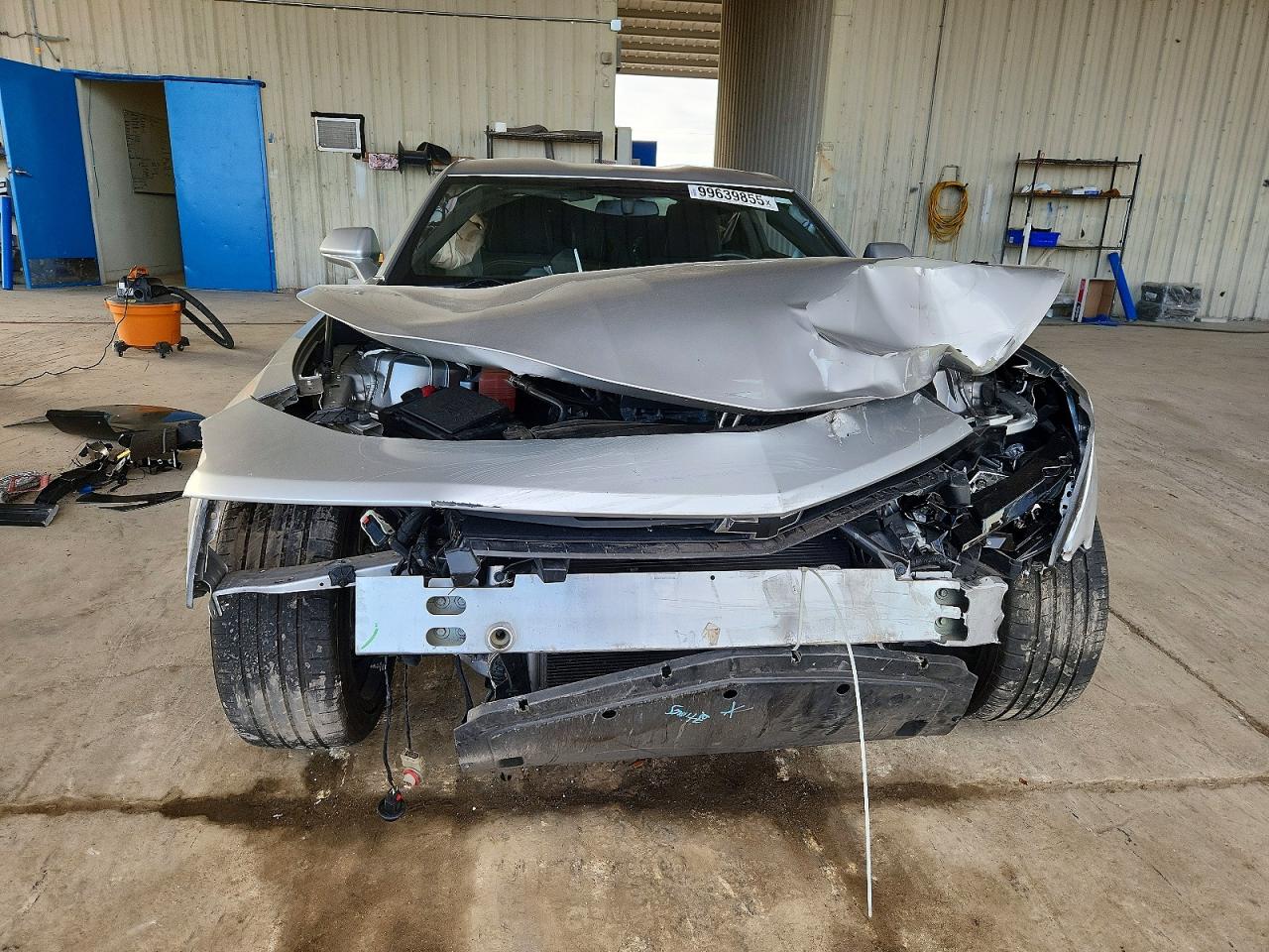 2017 CHEVROLET CAMARO LT photo 5