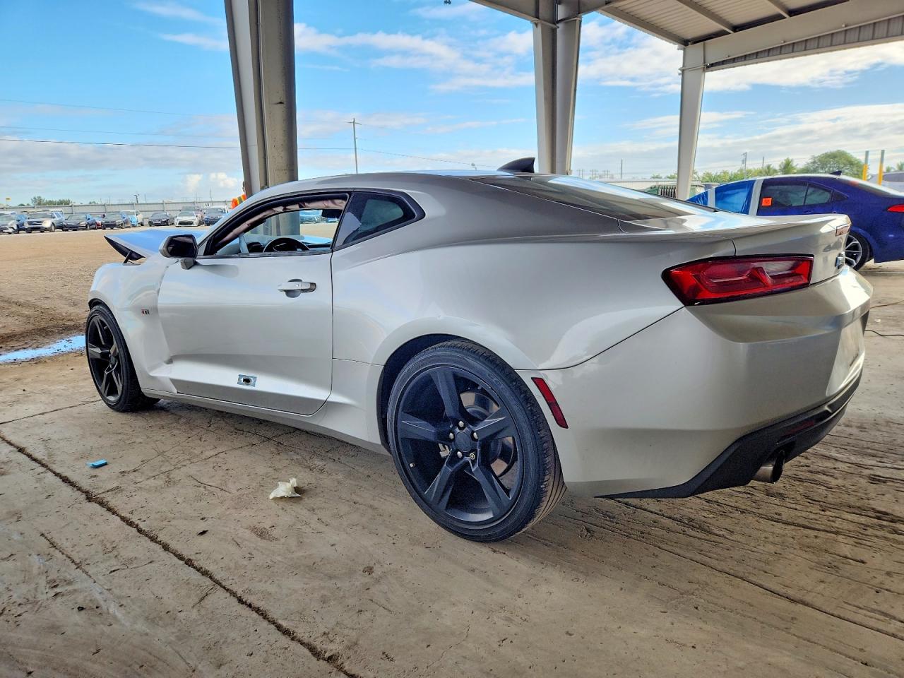 2017 CHEVROLET CAMARO LT photo 2