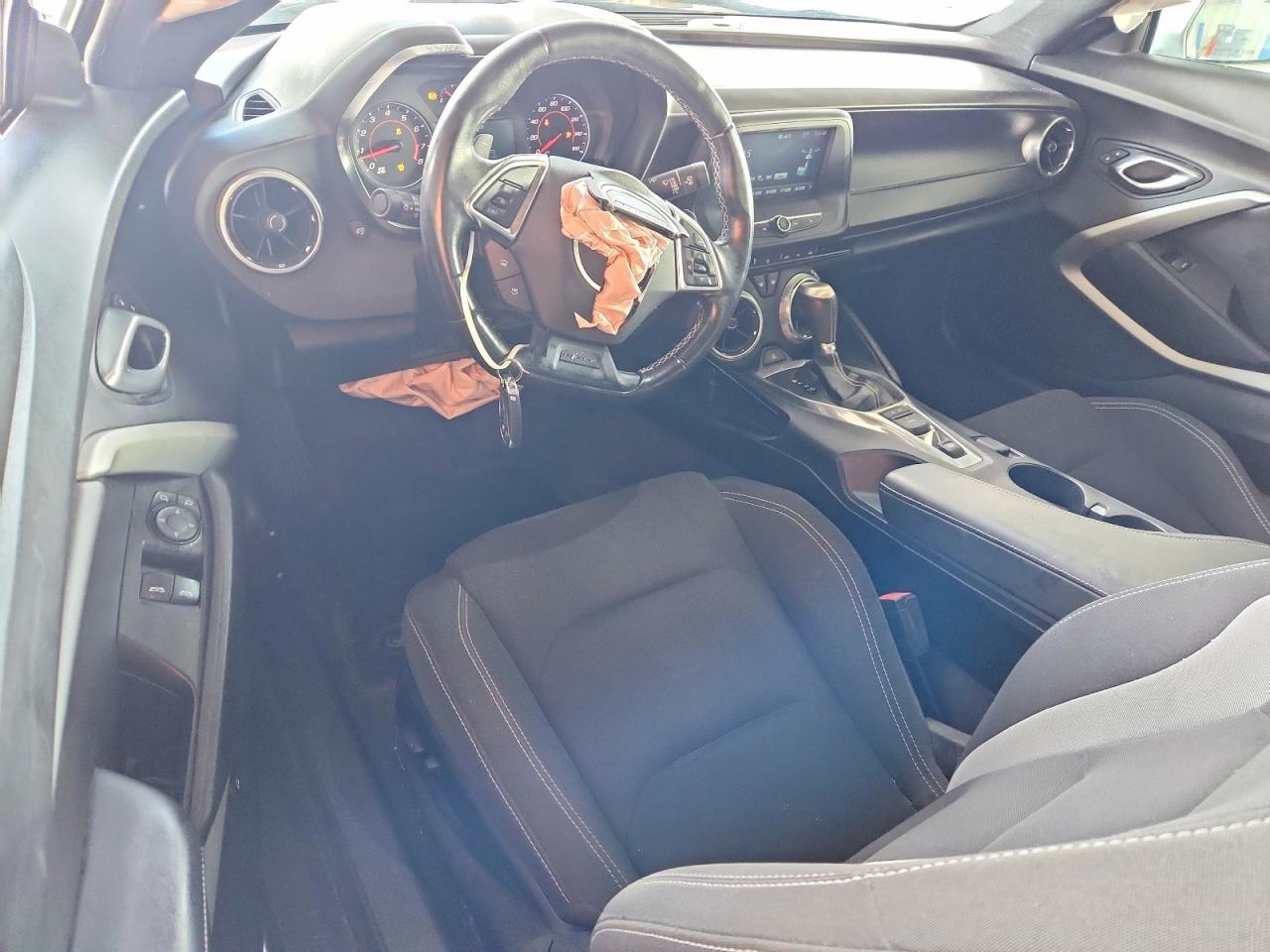 2017 CHEVROLET CAMARO LT photo 8