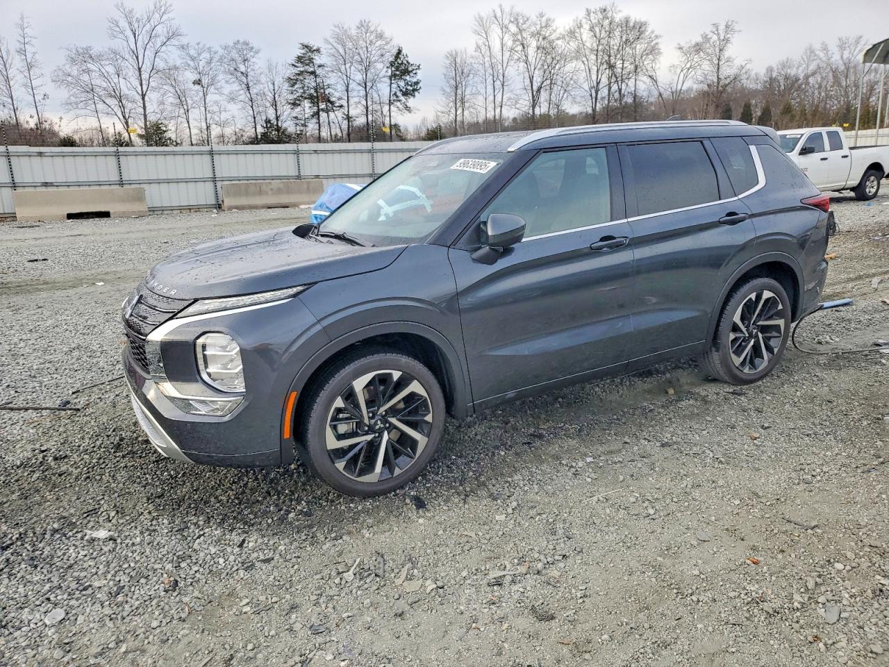 2024 MITSUBISHI OUTLANDER