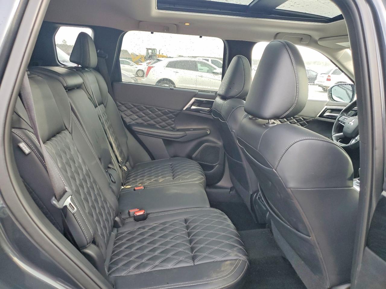 2024 MITSUBISHI OUTLANDER SEL photo 19